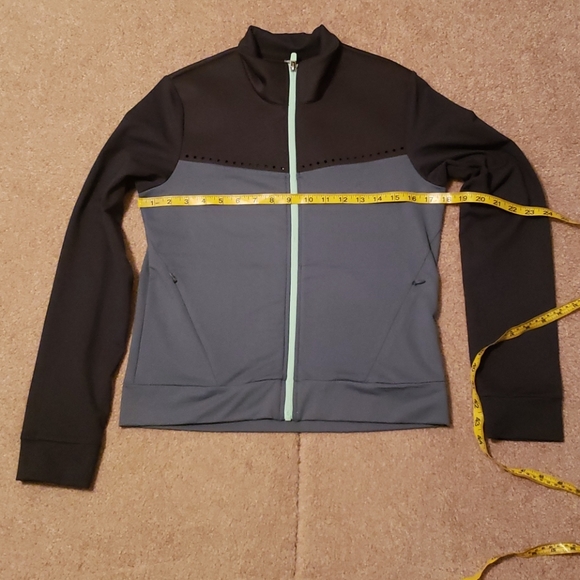 Fabletics Cleo Women's Jacket - Picture 15 of 16